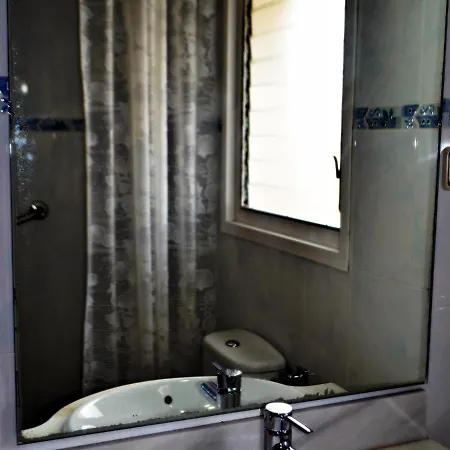 Afrodita Casa Con Dos Independientes Hébergement de vacances Pineda de Mar