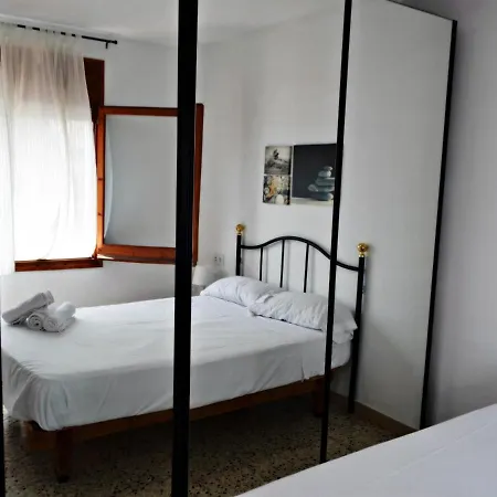 Afrodita Casa Con Dos Independientes